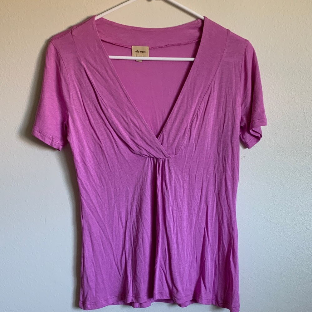 Ella Moss Pink V Neck